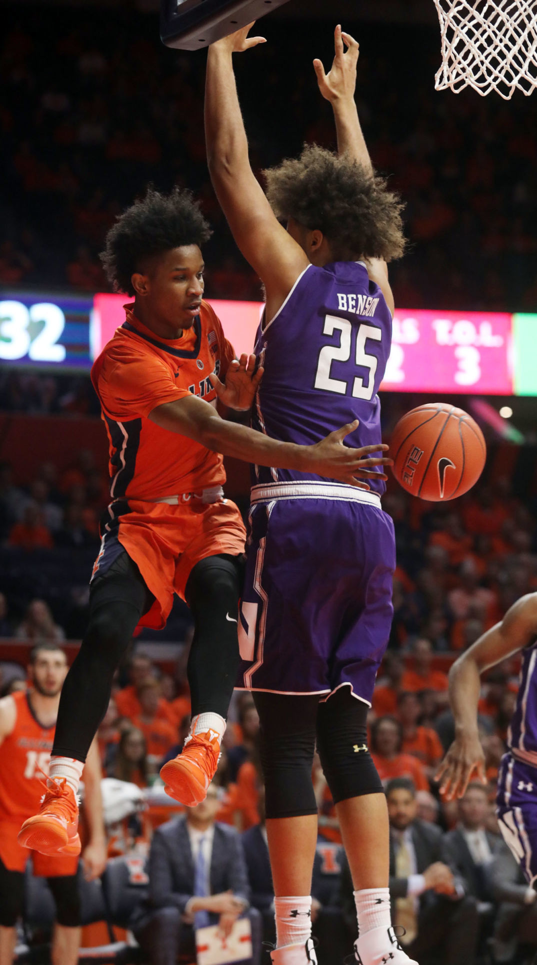 Illinois vs Northwestern 13 3.3.19.jpg